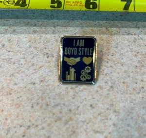 I AM BOYD STYLE -- Vintage Pinback -- 1.25" - Picture 1 of 2