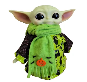 Monstruos de Halloween 2 piezas. Conjunto de traje y bufanda para muñecas Mattel Child Grogu Yoda de 11" - Imagen 1 de 6