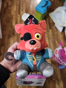 Funko Capitán Foxy CINCO NOCHES EN FREDDY'S PELUCHE MALDICIÓN DEL OSO TEMIBLE 8" - Imagen 1 de 3