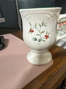 Pfaltzgraff WINTERBERRY FOOTED Pedestal MUG Holly & Berries 109-294-00 - Picture 1 of 6