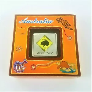 Australia Souvenir Set di 6 Sottobicchieri Cartello Mappa Stradale Nero e Argento Animale - Foto 1 di 4