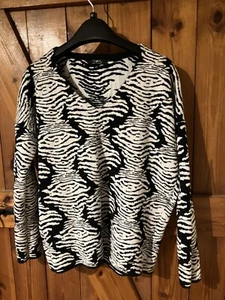 julian macdonald Size 10 Zebra Print Jumper - Picture 1 of 8