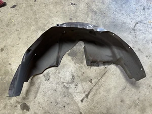 For BMW E93 OEM M3 Cover, wheel housing, rear right 8044648 E92 E90 S65 V8 - Picture 1 of 4