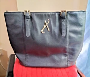 Stylish Artistry Top Handle Bag, Elegant Black - Picture 1 of 8