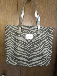 MICHAEL KORS Canvas Fabric Gold Zebra-Print Tote Bag 13'' x 17'' - Picture 1 of 3
