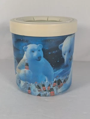 Refrigerador de lata de bebida congelável Coca Cola The Fridge Lifoam Koozie Xmas urso polar  - Imagem 1 de 4