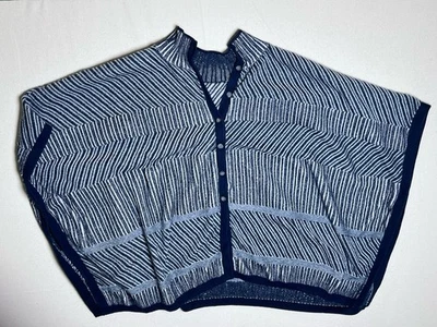 Capa suéter feminina Banana Republic malha botão para baixo M/L pequena listrada azul marinho em excelente estado usado - Imagem 1 de 4
