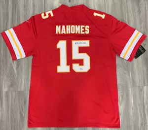 Patrick Mahomes Hand Signed Autographed Jersey Beckett COA F311D - Picture 1 of 6