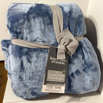 Better Homes & Gardens Luxury Velvet Plush Blanket,Full/Queen Blue  New - Image 1 of 4