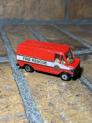 De colección Diecast ✅ Maisto Bomberos Rojo Mercedes Van 307D ✅ Departamento de Bomberos Foto 1 de 4