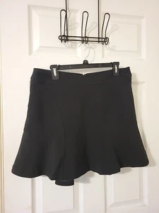 Michael Kors Black Lined Skirt Size 10 - Picture 1 of 3