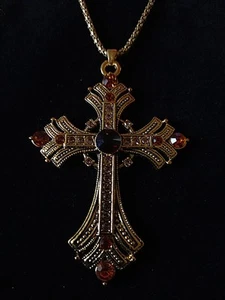 Gothic Cross Necklace - Picture 1 of 3