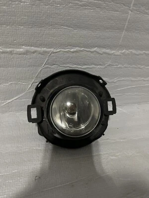 Luz antiniebla delantera izquierda conductor Nissan Frontier 2005-2019 OEM Foto 1 de 4