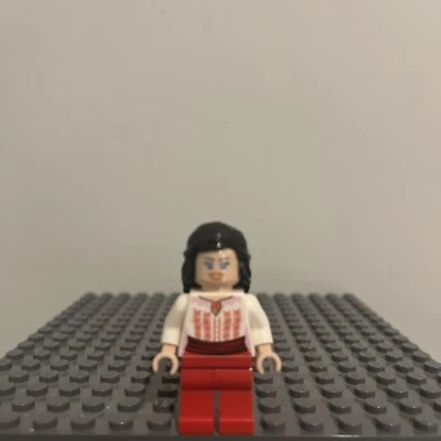 Genuine Lego Marion Ravenwood Minifigure Indiana Jones from 7195 -iaj036 - Image 1 of 2