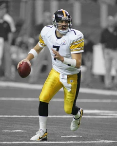 Pittsburgh Steelers BEN ROETHLISBERGER Glossy 8x10 Photo Spotlight Print Poster - Picture 1 of 1