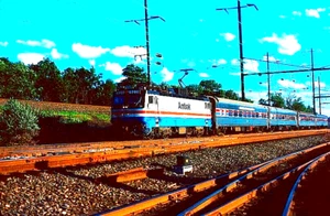 ORIGINAL KODACHROME SLIDE AMTRAK AEM-7 #920 JULY 1981 - Picture 1 of 1