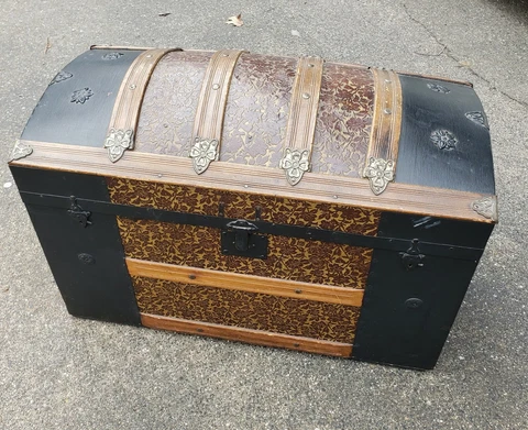 Antique Victorian Trunk Camel Back Dome Top Travel Cabin Chest Old Ship Steamer Cover