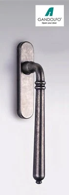 Maniglione per alzanti in ottone modello TIZIANO con conchiglia esterna - Immagine 1 di 2