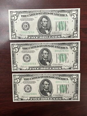 1934 $5 Federal Reserve Notes CU Lot - 3 Consecutive Serial Numbers - Image 1 of 2