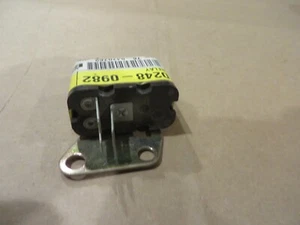OEM # 2480982 GM General Motors AC DELCO # 248-0982 OEM new HORN RELAY 3 pin - Picture 1 of 3