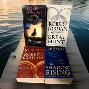 The Wheel of Time by Robert Jordan PB Series Cover Tie-In, 1-4 1990s Series - Picture 1 of 7