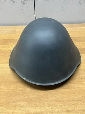 M56 Helm DDR NVA Stahlhelm  NVA Kampfgruppen Zivilverteidigung MfS Gestempelt - Bild 1 von 4