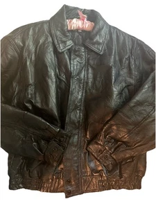 Fondini Schwarz Leder Herren Bomber Mantel Patchwork Vintage Größe Lrg 48” Brustumfang - Bild 1 von 11