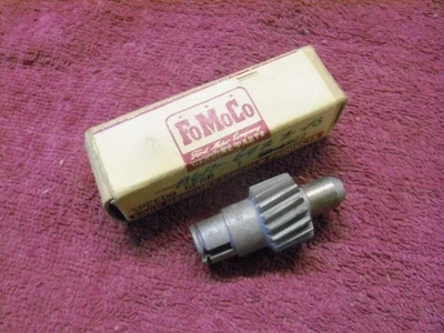 1949-1956 Ford/Mercury Overdrive Governor Driven Gear, NOS 8M-6922 - Image 1 of 4
