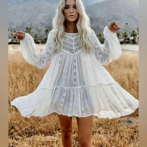 Free People Flowy Lace Boho Kiss Kiss Tunic in Ivory Size Medium - Picture 1 of 13