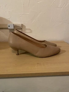 Trotters Kiera Women's Pump Size 10M - Picture 1 of 5