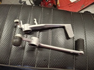 Yamaha R6 New Gear Lever and Brake Lever - Picture 1 of 1