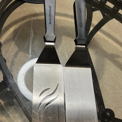 Conjunto de 2 espátulas Blackstone Signature Griddle  - Imagem 1 de 4