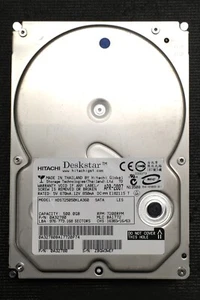 Hitachi Deskstar 7K500 HDS725050KLA360 500 GB,Internal,7200 RPM,3.5" SATA HDD - Picture 1 of 3
