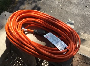 Cavo di prolunga esterno resistente 100 piedi arancione 16 gauge cavo impermeabile NUOVO - Foto 1 di 5