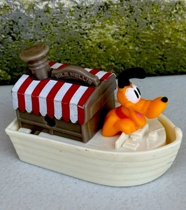 Pluto im Boot Disney Spielzeug Pixar Nile Nellie Actionfigur Toy - Bild 1 von 5