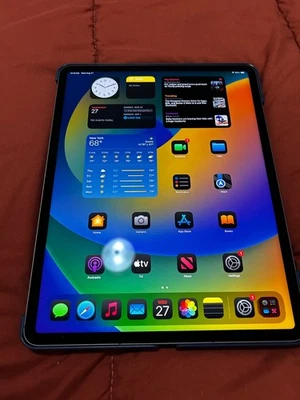 Apple iPad Pro 12,9 pulgadas (6.ª generación) A2764 128 GB, Wi-Fi + 5G, 12,9 pulgadas -... Foto 1 de 4