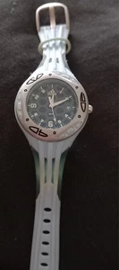 Adidas Blue 100M Ladies Plastic Strap Sports Watch - Spares Or Repairs - Picture 1 of 2