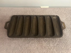 Sartén vintage de hierro fundido para pan de maíz de 7 barras - molde para magdalenas Cob - 12" x 5,5" - Imagen 1 de 2