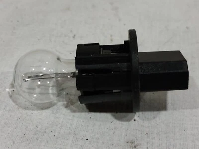 2008 to 2016 Volvo XC70 V70 Upper Tailgate Taillight Tail Light Lamp Bulb Socket - Image 1 of 3