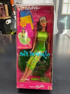 TERESA SIT IN STYLE FRIEND OF BARBIE NIB NRFB 23423 VINTAGE AUTHENTIC - Picture 1 of 15