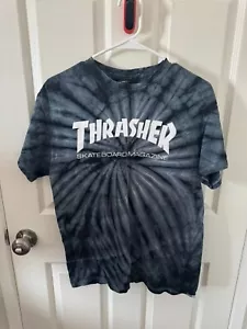 Thrasher Skateboard Magazin Herren Gr. M Tie Dye Blau Grafik SS T-Shirt - Bild 1 von 3