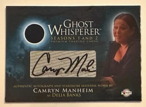 GHOST WHISPERER : CAMRYN MANHEIM as DELIA BANKS COSTUME/AUTOGRAPH CARD 2009 GAC3 - Foto 1 di 2