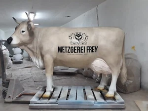 Kuh lebensgroß 😉 mit Firmenlogo und Schriftzug Cow von der Alm 3D Collection - Picture 1 of 20