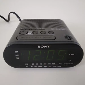 Sony Dream Machine ICF-C218 Sveglia Nera-AM/FM-Cordata/BattBkup-Testata Funzionante - Foto 1 di 12