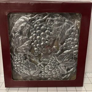 Arthur Court Vintage 1995 Footed Aluminum Trivet 7.5" Round Grapes & Leaves - Picture 1 of 9