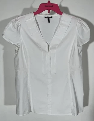 Top Daisy Fuentes Blanco Algodón Spandex ELASTIZADO Cuello en V Acanalado Manga Corta Usado en Excelente Condición Foto 1 de 4