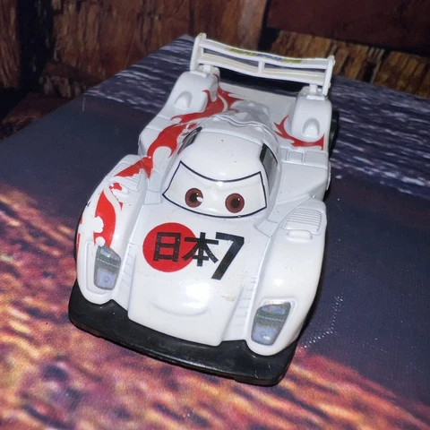 Disney Pixar CARS 2 Shu Todoroki Metal Car White with Red Flames 1:64 Diecast Cover