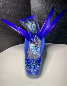 “Princess Florine: Bluebird” Stunning hand decorated pointe shoe, one of a kind! - Picture 1 of 9