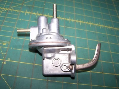 51-01885 Bomba de combustible mecánica para 69-72 Saab 99 6 mm entrada 6 mm salida Foto 1 de 4