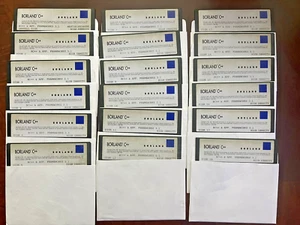 BORLAND C++ FLOPPY DISK LOT OF 18 DISKS - Picture 1 of 4